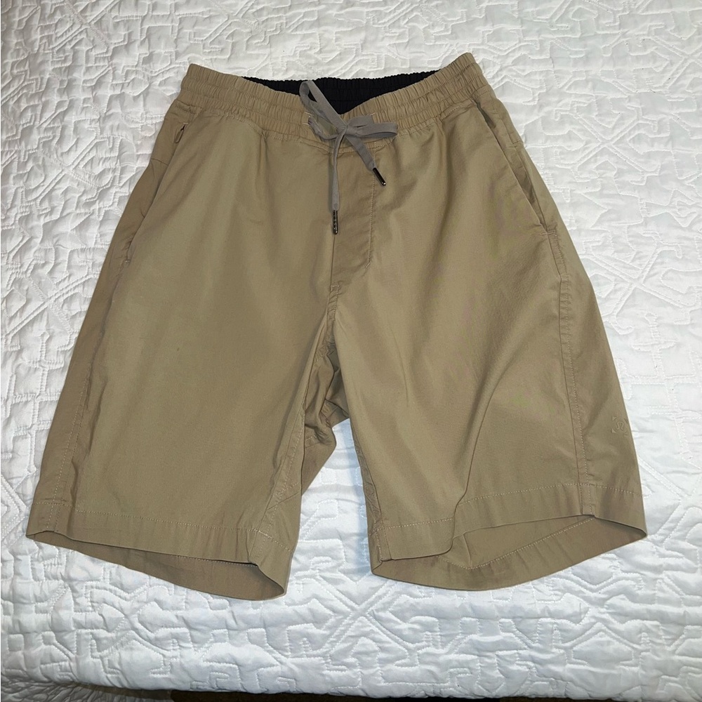 lululemon athletica Men's Khaki Athletic Shorts